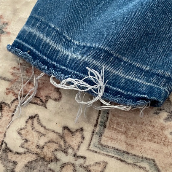 Levi's Light Blue Denim Jeans - Picture 9 of 11